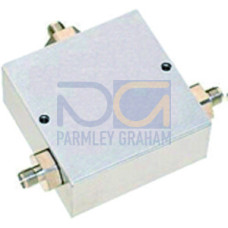 Antenna splitter with 3 SMA sockets, GSM/ UMTS/ LTE/ Bluetooth&reg;/ WLAN