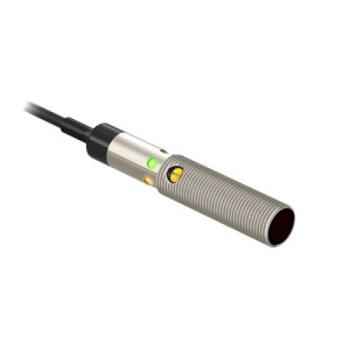 M12 Series: Polarized Retro (Red), Range: 1.5 m, Input 10-30 V dc, Output: Complementary Solid-State PNP, 2 m (6.5 ft) Cable