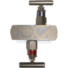 DOUBLE SHUT-OFF COCK DN 5 (SLEEVE - SLEEVE), MAT.NO. 1.4404, MAX. OPERATING PRESSURE 420 BAR PRESSURE EQUIPMENT DIREKTIVE FOR GAS 1/LIQUIDS 1 ART. 3.3 SEP