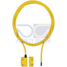 Magnetic safety switch 2 n/o, square design, IP6K9K,operating distance 3 mm, 5 m cable, height design 18 mm, for seriesconnectionwith PSEN ix1, PU = 1 sensor with actuator.