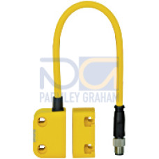 Magnetic safety switch 2 n/o, 4-pin M8 male connector,square design, IP67, operating distance 3 mm, height design 18 mm, PU =1 sensor with actuator.