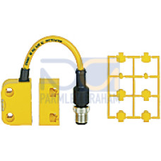 Magnetic safety switch 2 n/o, 1 auxiliary contact n/o, 8-pin M12male connector, with 0.15 m cable, square design, LED, IP67,operating distance 3 mm, height design 18 mm, PU = 1 sensor withactuator.
