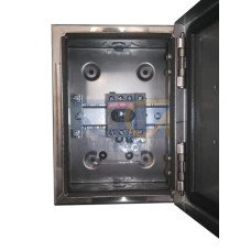 Enclosed Switch Disconnector, 4-p. 400V AC22 40A, Stainless steel enclosure, Black Selector handle. Interlocked cover. Defeatable interlocking.