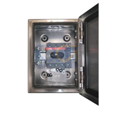 Enclosed Switch Disconnector, 4-p. 400V AC22 63A, Stainless steel enclosure, Black Selector handle. Interlocked cover. Defeatable interlocking.