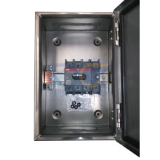 Enclosed Switch Disconnector, 3-p. 400V AC22 100A, Stainless steel enclosure, Black Pistol handle. Interlocked cover. Defeatable interlocking.