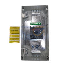 EMC safety switch, 4-p. 400V AC23 90A, 45kW. Plastic enclosure. IP65. Black Selector handle. Interlocked cover. Defeatable interlocking.