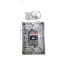 Enclosed Switch Disconnector, 3-p. 400V AC22 16A, Plastic enclosure, RedYellow Selector handle. Interlocked cover. Defeatable interlocking.