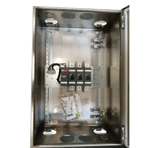 Safety switch, 3-p. 400V AC23 200A, 110kW. Stainless steel enclosure. IP65. StainlessSteel Pistol handle. Interlocked cover. Defeatable interlocking.