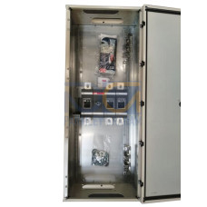 Safety switch, 3-p. 400V AC23 720A, 400kW. Steel sheet enclosure. IP65. Black Pistol handle. Interlocked cover. Defeatable interlocking.