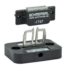 Safety Switch - ATEX Zone 22, Separate Actuator, Straight With Magnetic Latch - AZ15/16-B1-1747