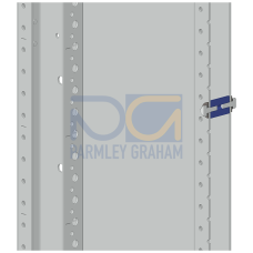 Earthquake assembly kit, for the stabilization of an intermediate panel
