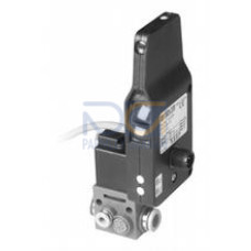 Background suppression sensor - Detection range: 40 ... 900 mm, Light source: IRED, Light type: modulated infrared light , 880 nm, Signal output: 1 PNP, short-circuit protected, reverse polarity pr..