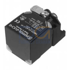 Reduction factor 1, magnetic field resistant, Weld immune proximity sensors, Switching function: Normally open (NO), Output type: PNP, Installation: flush, Output polarity: DC, Output type: 3-wire, C