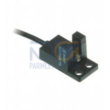 Photoelectric slot sensor - Slot width: 5 mm, Target size: 0.8 x 1.8 mm, Light source: IRED, Light type: Infrared, continuous light , 940 nm, Signal output: 2 NPN complementary , overvoltage protec..