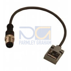 Rated operating distance: 7 mm, Installation: flush, Switching function: complementary, Output type: PNP, Operating voltage: 10 ... 30 V DC, Operating current: 200 mA